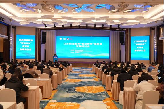 图片包含 桌子, 充满, 房间, 食物 AI 生成的内容可能不正确。