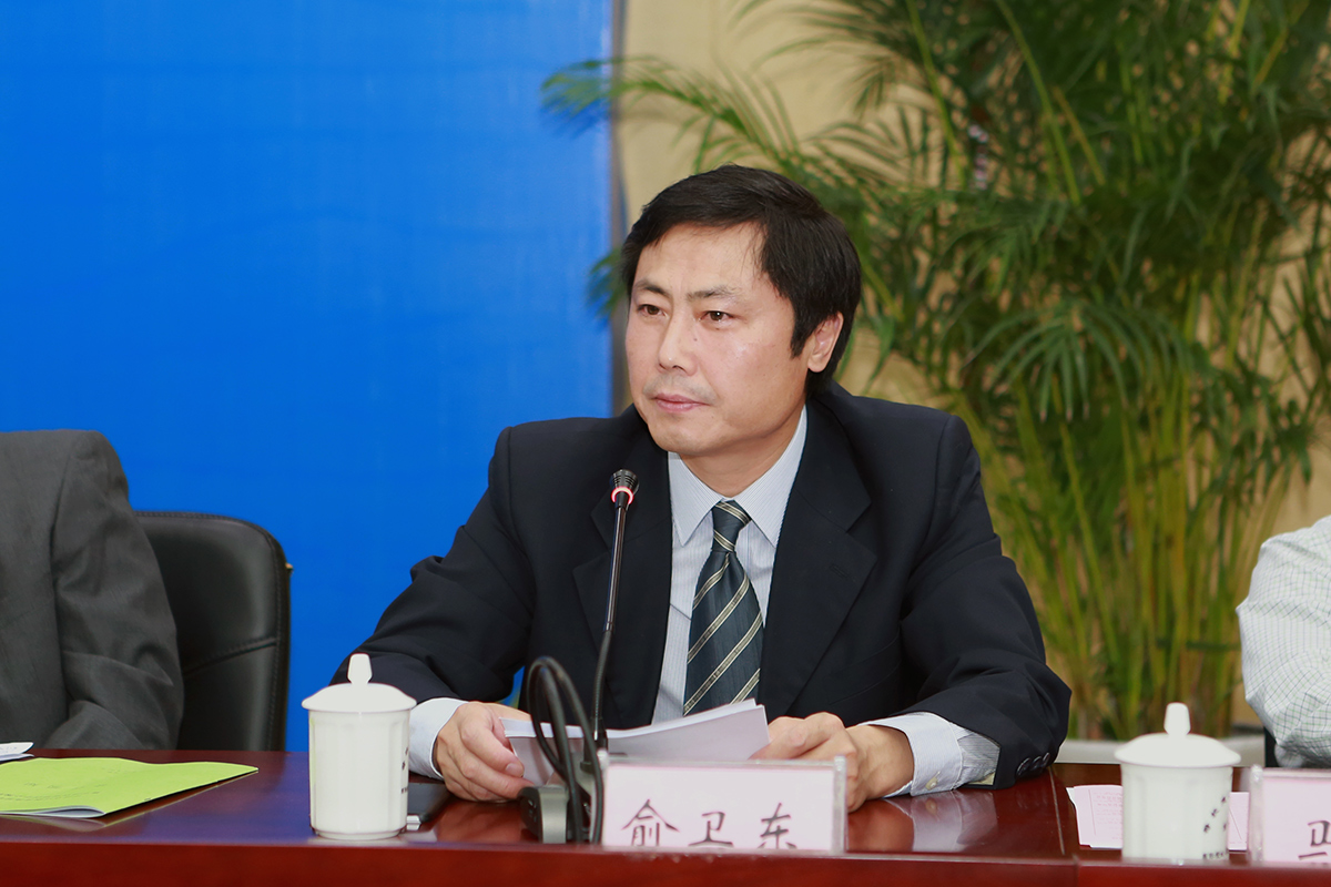 江苏农林职业技术党委书记俞卫东作交流发言中法农民培训项目总工程师